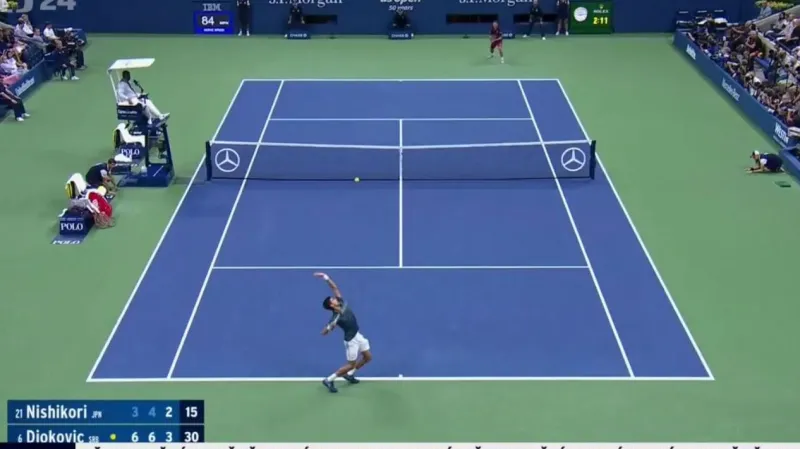 Djokovič zametl s Nišikorim a postoupil do finále US Open