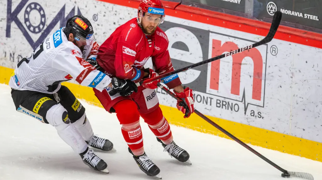 Mikuláš Zbořil (vpravo)