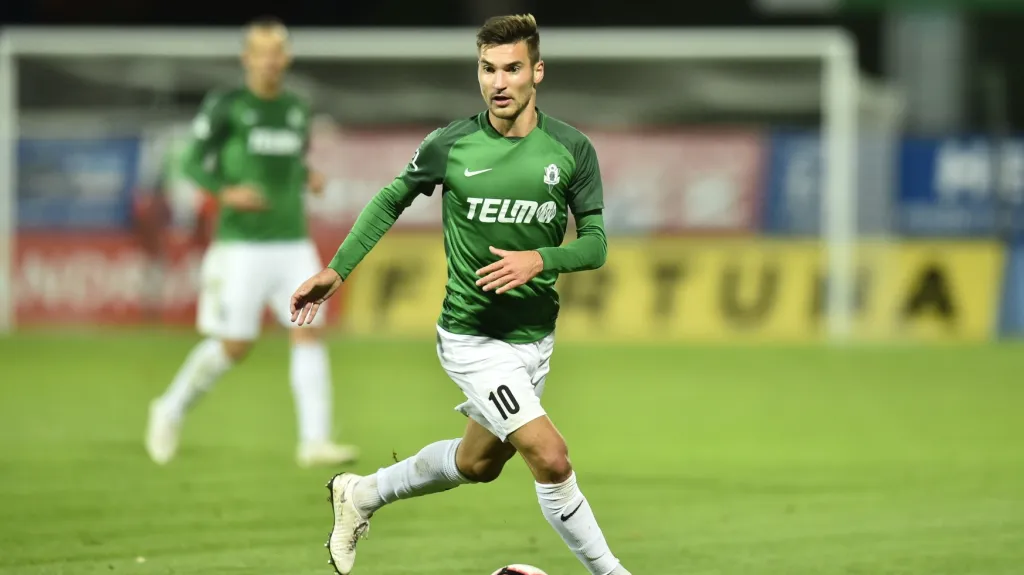 Záložník Jablonce Michal Trávník