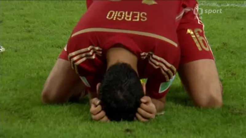 Šance v utkání Španělsko - Chile: Busquets naprosto selhal (54. min.)