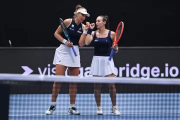 Brazilské tenistky Beatriz Haddadová Maiaová (vlevo) a Luisa Stefaniová