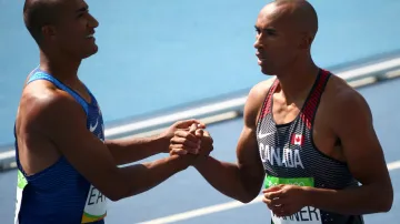 Ashton Eaton (vlevo) a Damian Warner