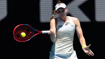 Rybakinová vyřadila světovou dvojku Šwiatekovou