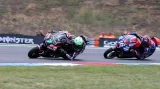 O vítězství v Moto2 si to rozdali Belgičan Barry Baltus (7) a Američan Joe Roberts (16)
