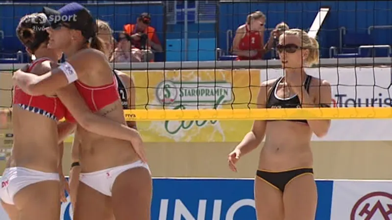 Na Štvanici začalo beachvolejbalové Prague Open