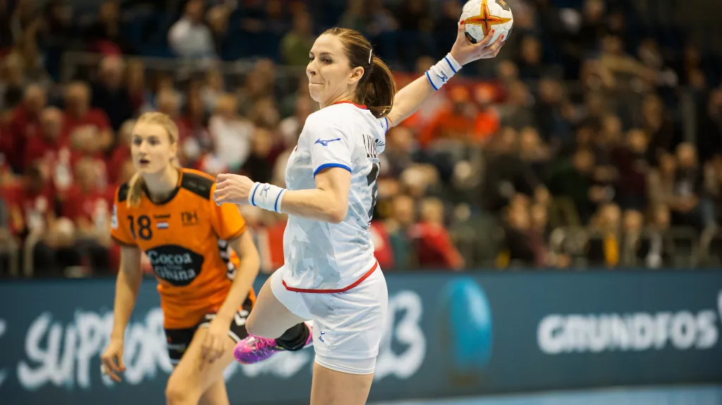 Iveta Luzumová v duelu s Nizozemskem