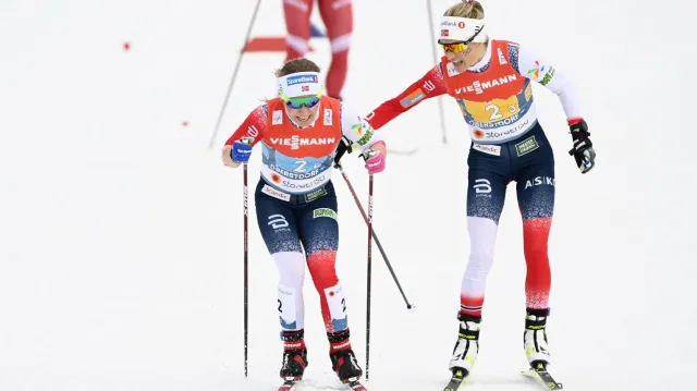 Štafeta běžkyň na lyžích byla na MS osmá, vyhrály Norky