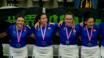 Pozemní hokejistky dosáhly na stříbro z halového mistrovství Evropy