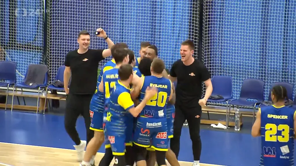 Basketbalisté Ústí nad Labem vyhráli v Kolíně a poprvé si zahrají semifinále NBL