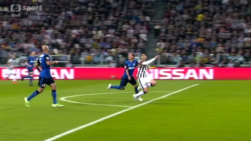 Sestřih utkání Juventus - Monako s kontroverzní penaltou