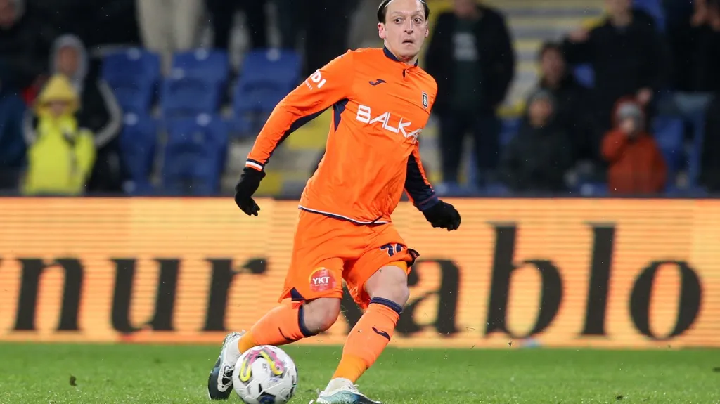 Mesut Özil