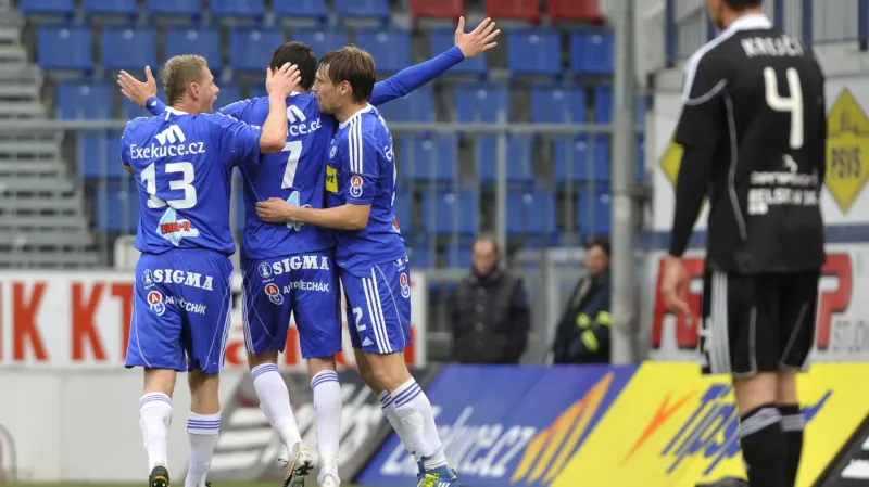 Hráči Olomouce se radují z gólu