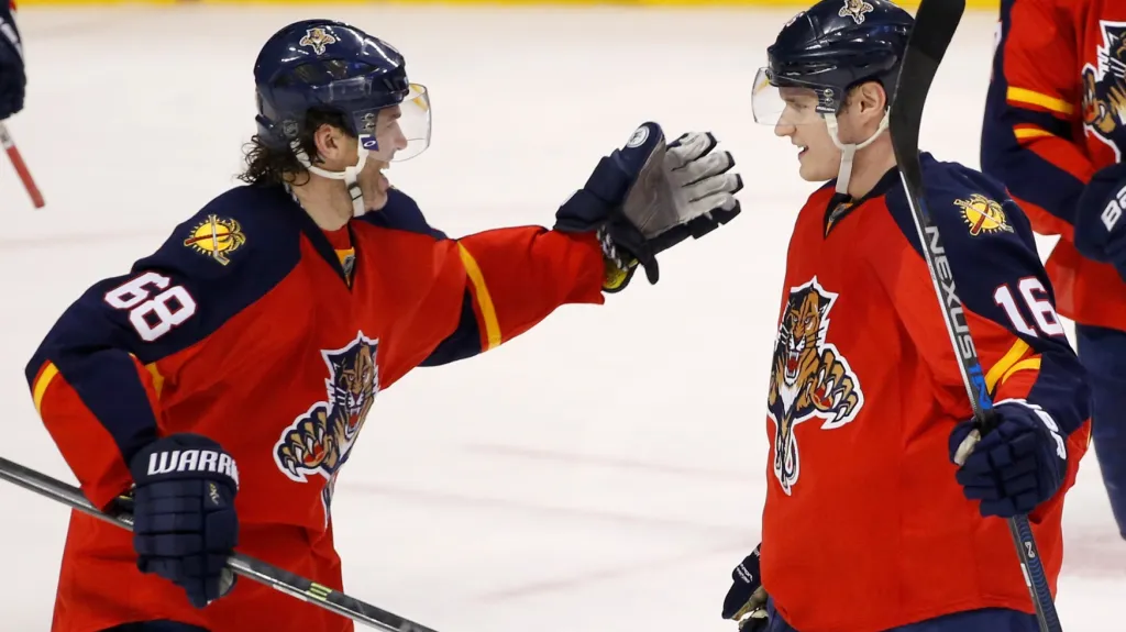 Jaromír Jágr s Alexanderem Barkovem