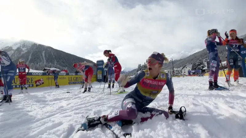 Závěr stíhacího závodu žen na Tour de Ski