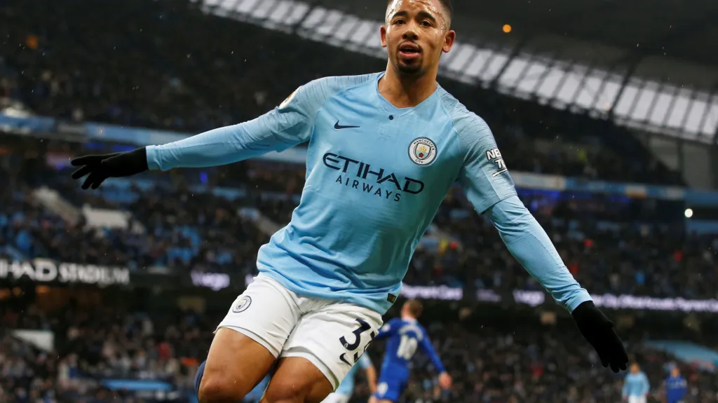 Gabriel Jesus z Manchesteru City se raduje z gólu