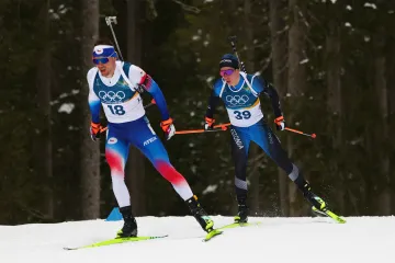 Co neminout v pátek: Biatlonisty čeká hromadný start, Zdráhalovou závod na 1500 metrů