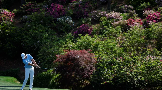 Po prvním kole Masters v Augustě vede Justin Rose