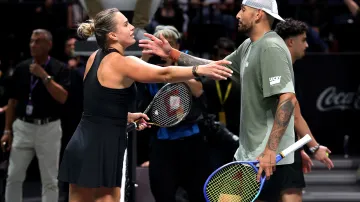 Tenisový „Souboj pohlaví“ opanoval Kyrgios