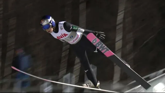 Světový pohár skokanů odstartoval závodem smíšených družstev