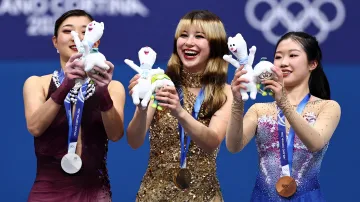 Jízdy olympijských medailistek v krasobruslení