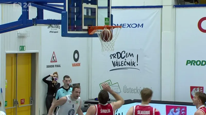 Basketbalisté Děčína porazili Pardubice