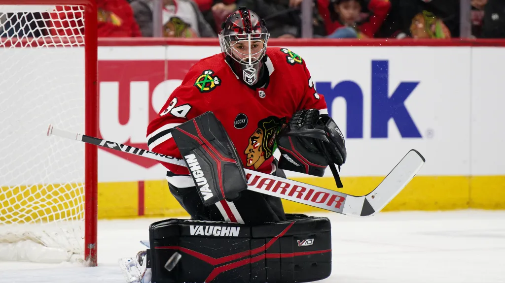 Petr Mrázek v dresu Chicaga