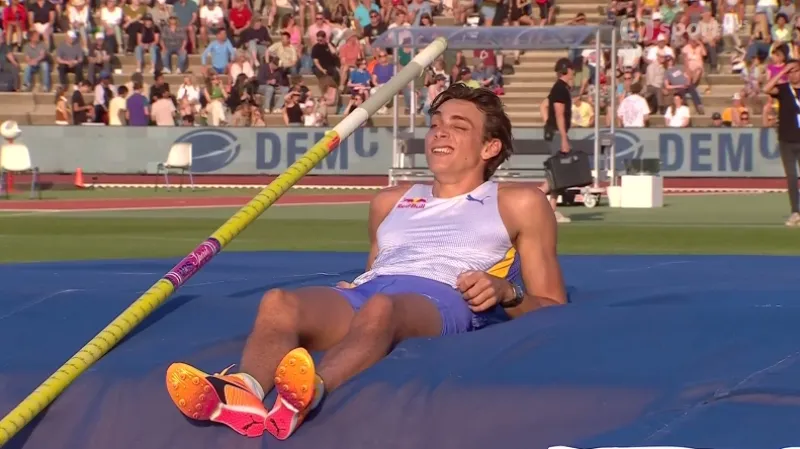 Duplantisovo letošní maximum i marné pokusy o světový rekord