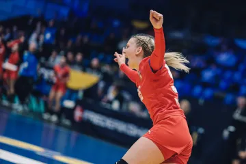 Charlotte Cholevová