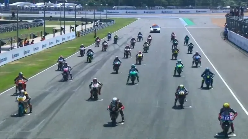 Kornfeil měl na dohled stupně vítězů, nakonec dojel desátý