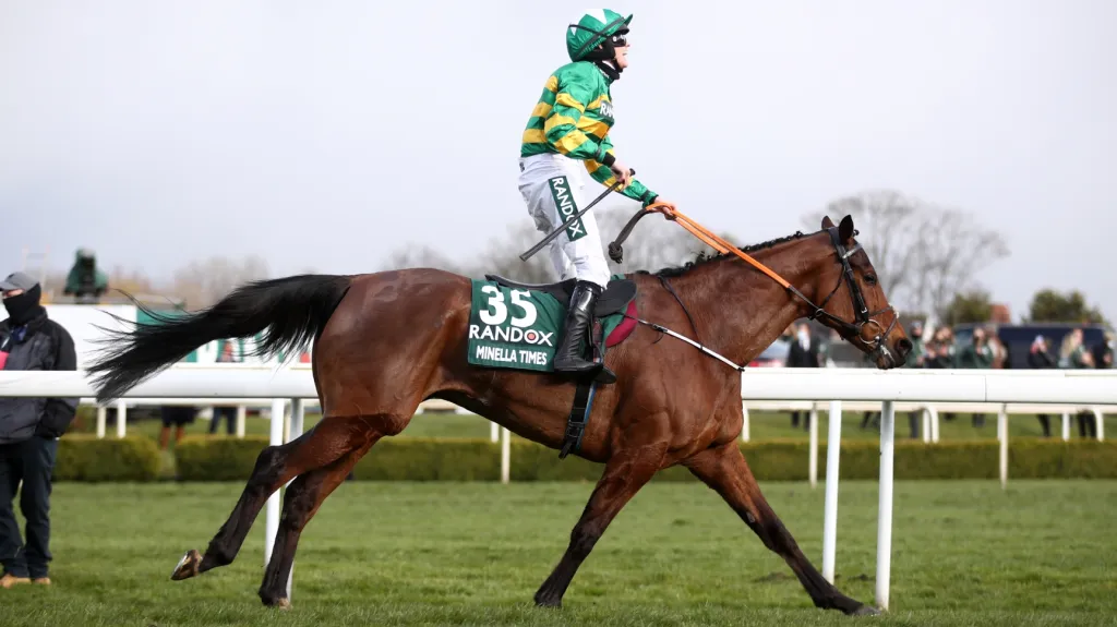 Rachael Blackmore s koněm Minella Times