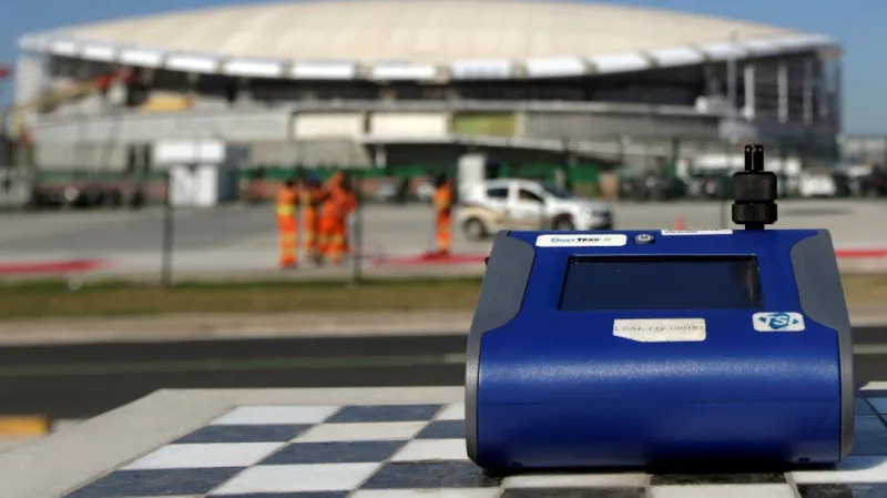 Detektor prachových částic analyzuje ovzduší u sportovišť v Riu