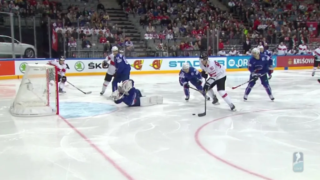 Gól v utkání Francie - Švýcarsko: Josi - 0:2 (22. min.)