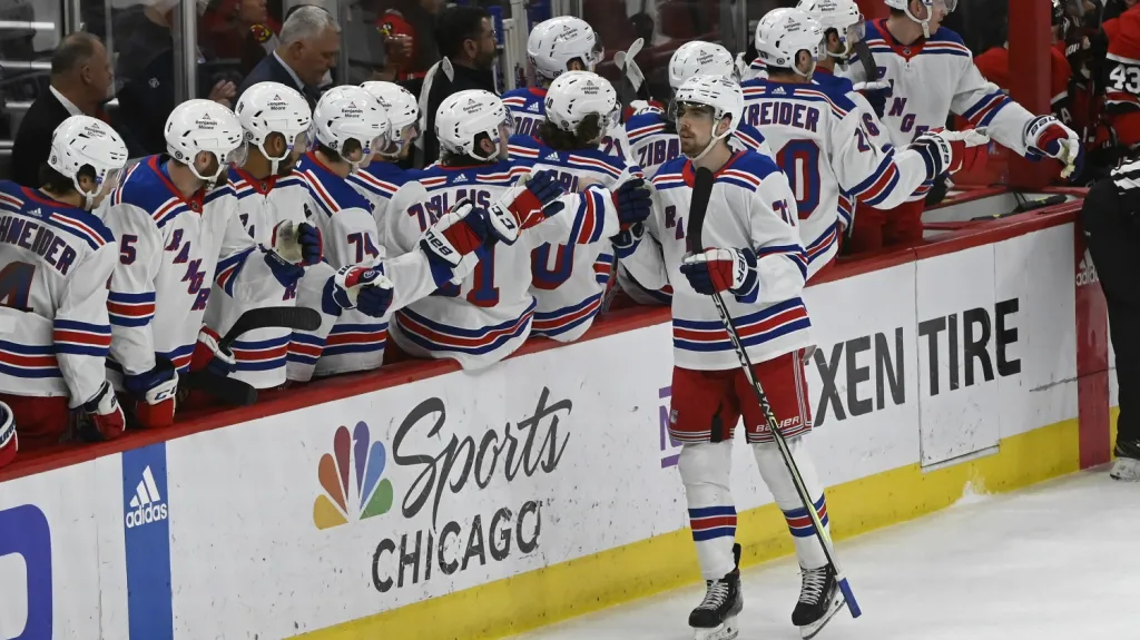 Filip Chytil se raduje z branky