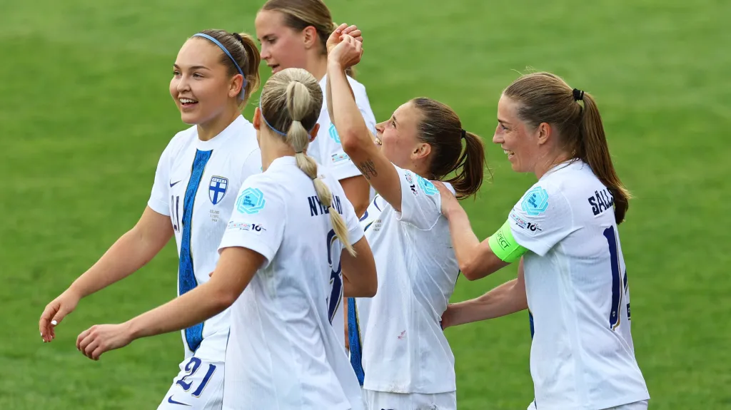 Radost fotbalistek Finska