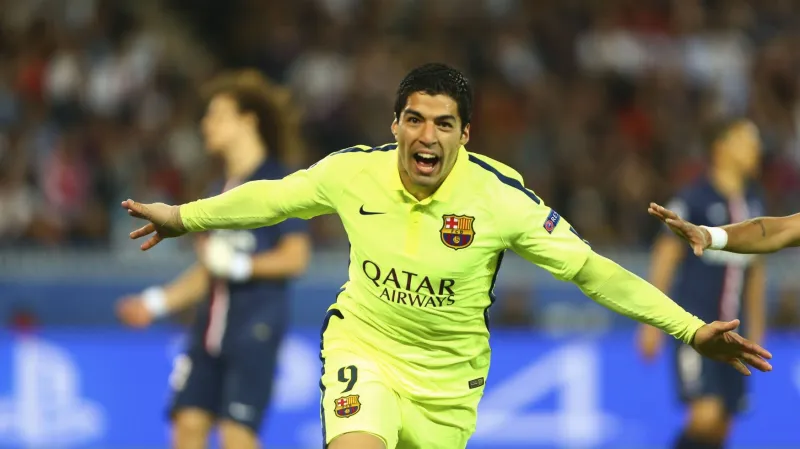 Gól v utkání PSG - Barcelona: Suárez - 0:3 (79. min.)