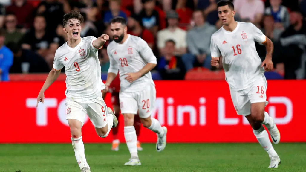 Gavi se raduje ve španělském dresu