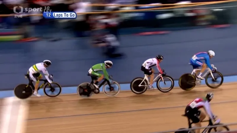 Hačecký šestý ve scratchi na MS - sestřih závodu