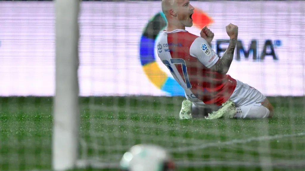Miroslav Stoch se raduje z gólu 