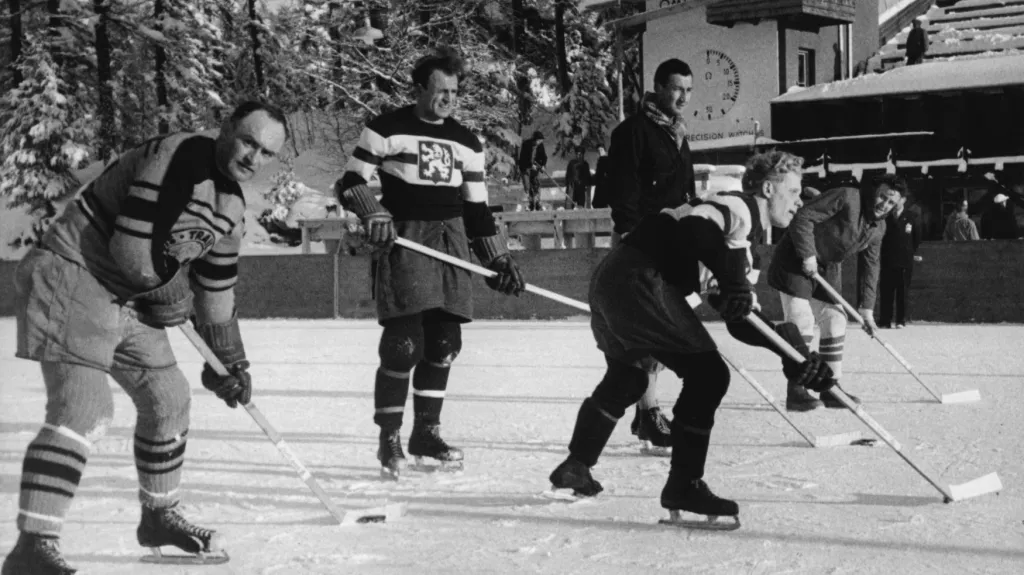 Českoslovenští hokejisté ve Svatém Mořici