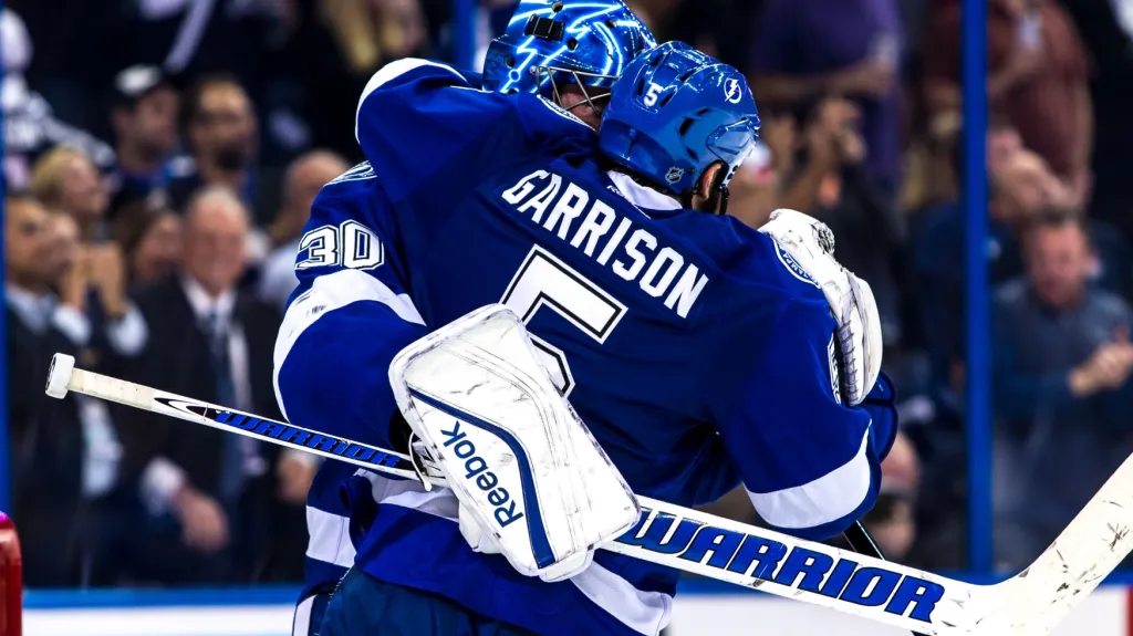 Slavící hokejisté Tampy Bay