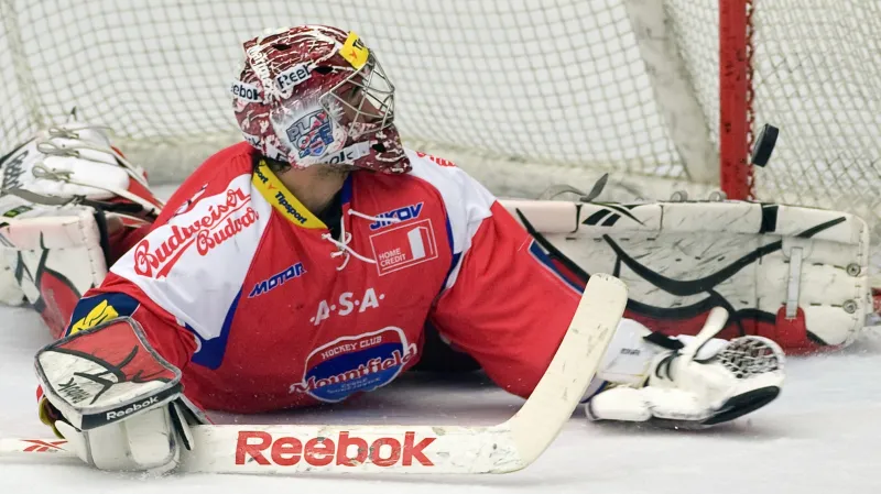 Brankář Českých Budějovic Jakub Kovář