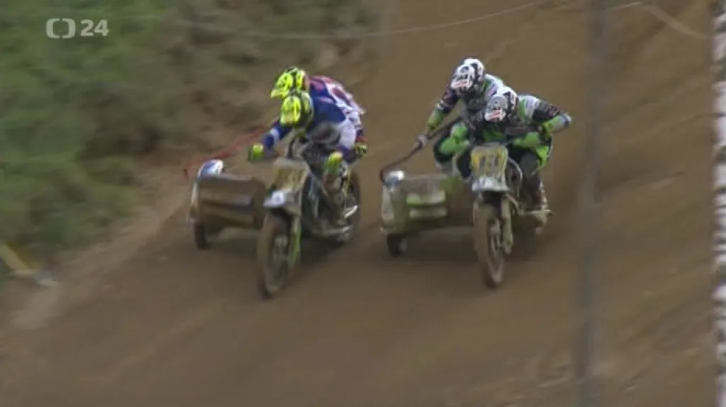 Sidecarcross challenge na motokrosovém MČR ovládli bratři Čermákové