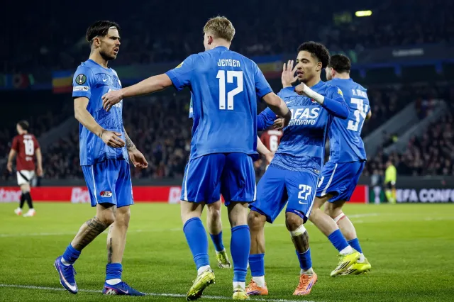 Z Letné se prchalo dvacet minut před koncem. Sparta v odvetě s Alkmaarem vybouchla