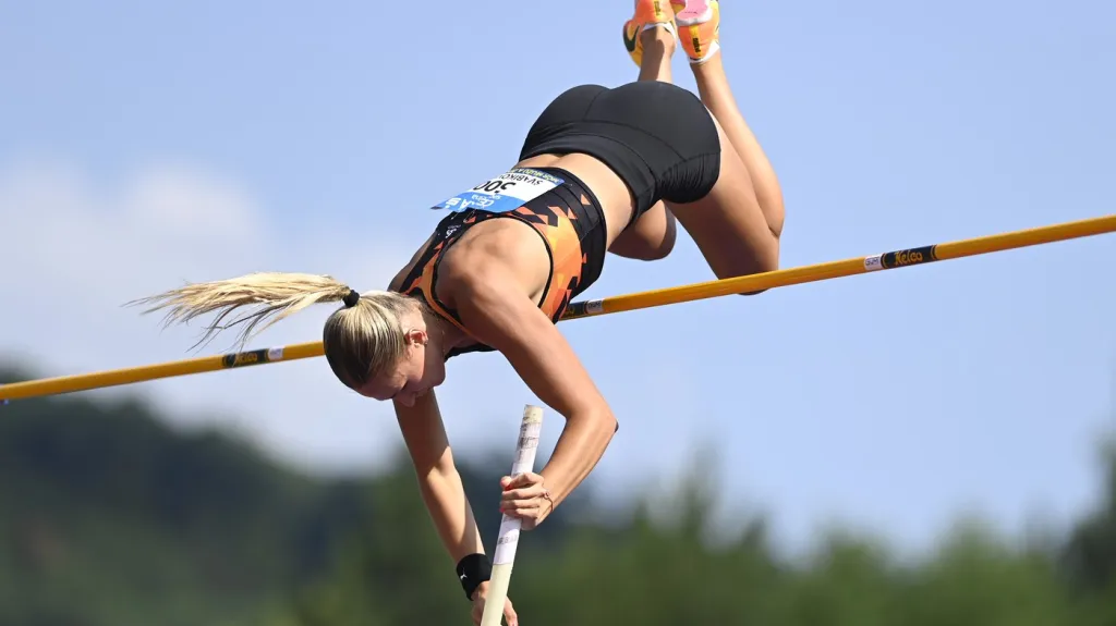 Tyčkařka Amálie Švábíková