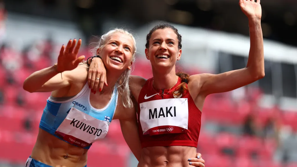 Kristiina Mäki slaví s Finkou Sarou Kuivistovou