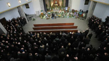 S Lukášem Přibylem se přišly rozloučit zástupy lidí