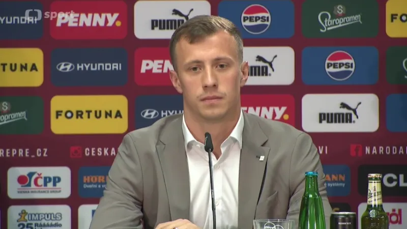 Vlček na TK před odjezdem do Lipska: Cítím z týmu hroznou sílu