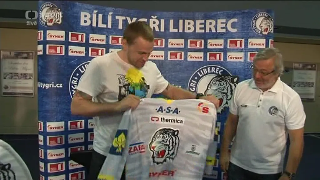 Hokejisty Liberce posílí obránce Škoula