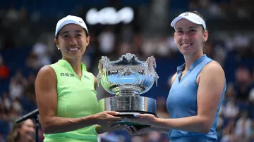 Ženskou čtyřhru vyhrály na Australian Open Mertensová s Čang Šuaj
