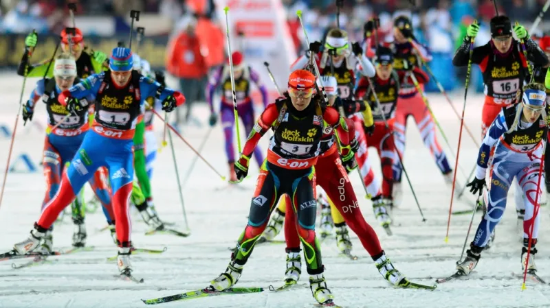 Veronika Vítková (vepředu)